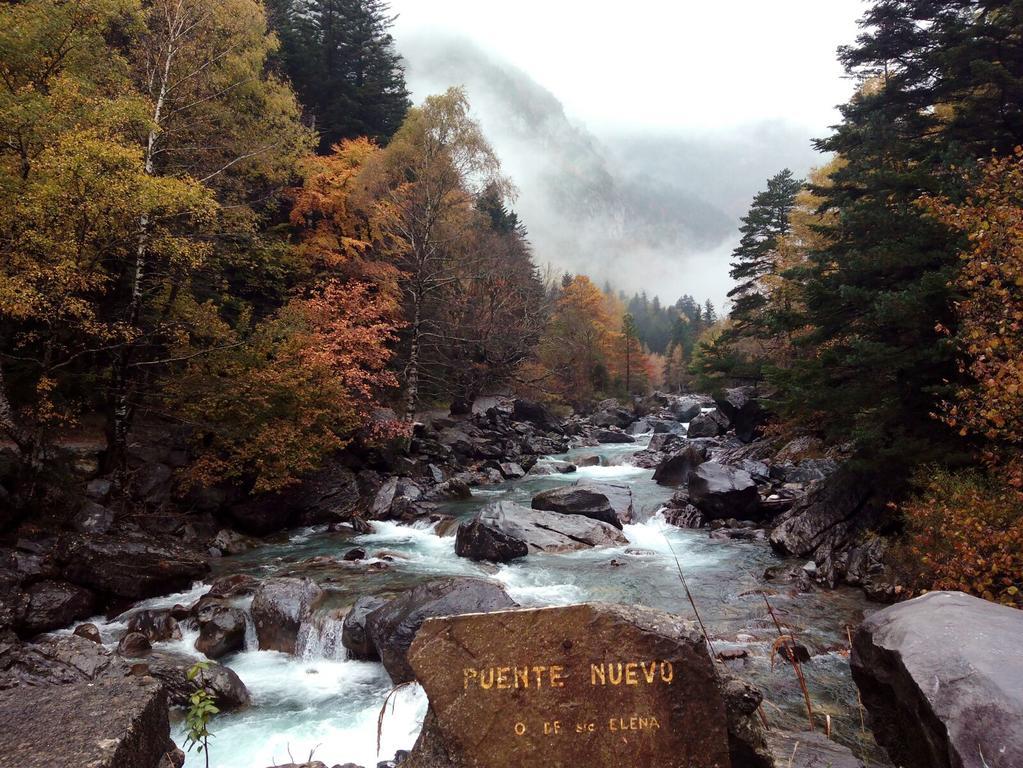 El Chate Sarvisé Exteriér fotografie